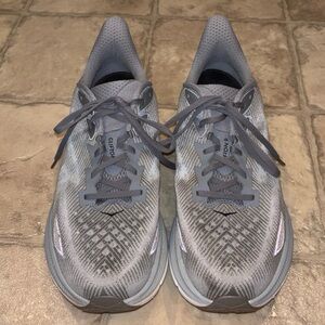 Hoka Men's Clifton 9 Gray Running Shoes Size 13D Harbor Mist/Black